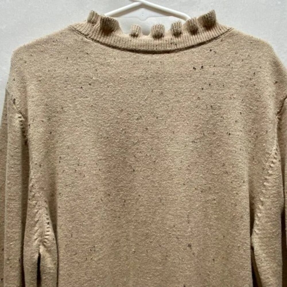 Loft Sweater Women’s Small Beige Speckle Ruffled Collar Button Accent Longsleeve - Picture 8 of 14